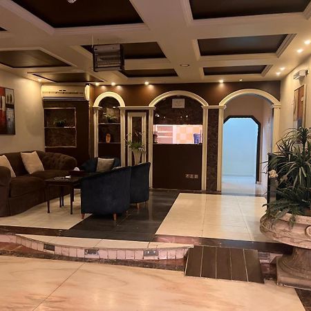Al Fanar Al Alamaya 3- Hay'Aa Malakeya Entrance 廷布 外观 照片