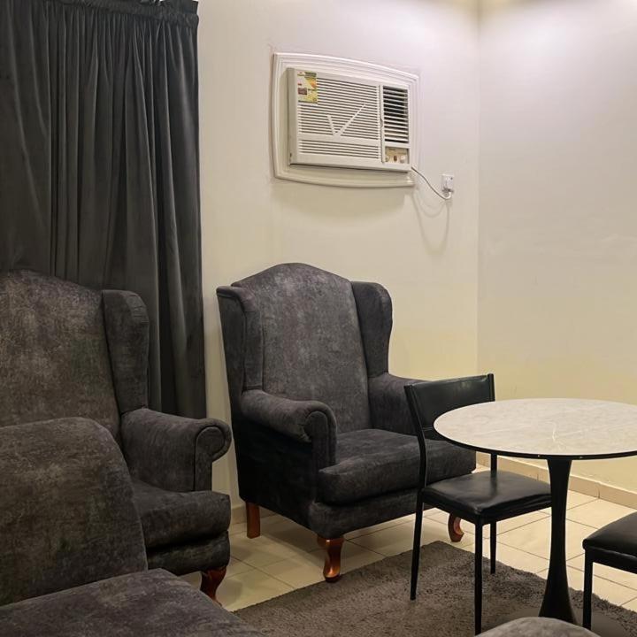 Al Fanar Al Alamaya 3- Hay'Aa Malakeya Entrance 廷布 外观 照片